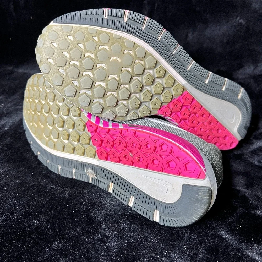 Nike anthracite brand running